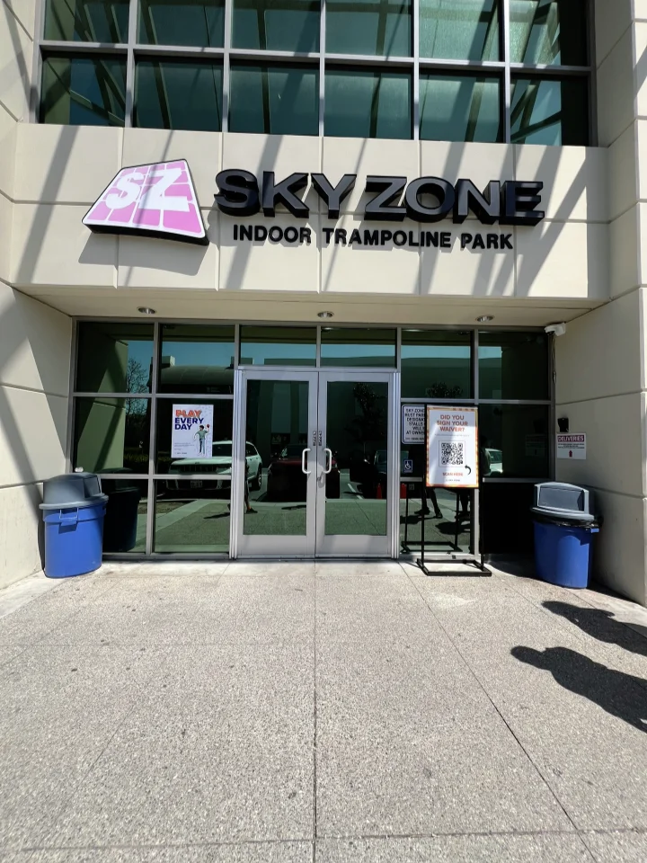 Fun Indoor Trampoline Park in East Los Angeles