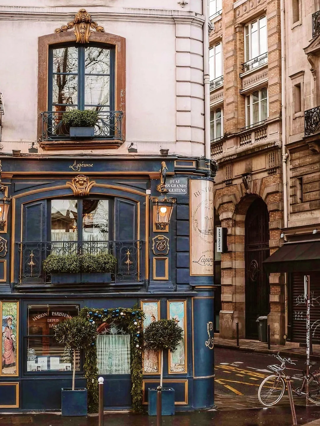 Paris 🍴 Top 5 Stunning Vintage Restaurants to Time-Travel Back to the Medieval Era!