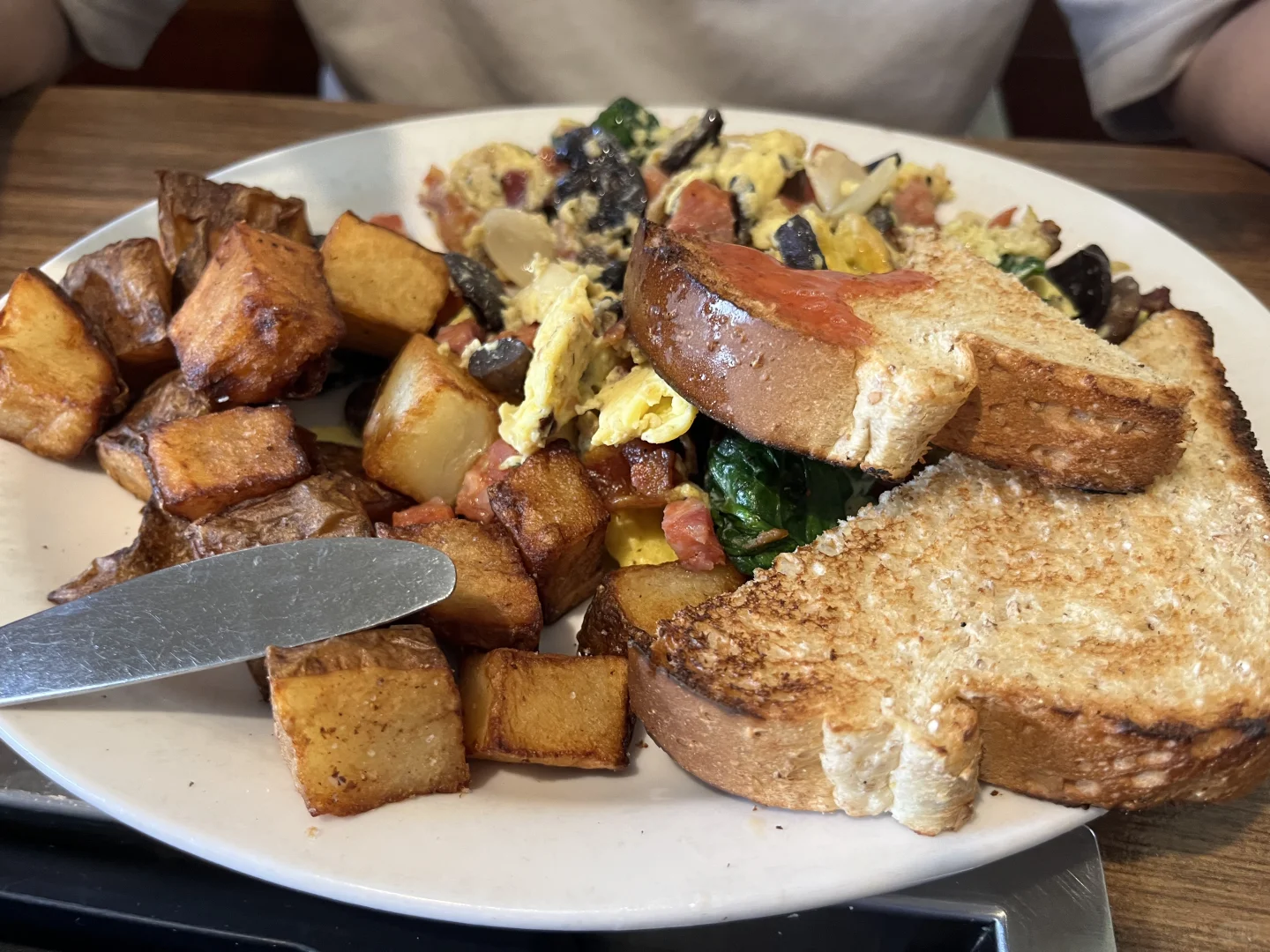 Aside from Being Far and Expensive, Hawaii Is Perfect Year-Round for Surfing, Snorkeling, and Chilling on the Beach