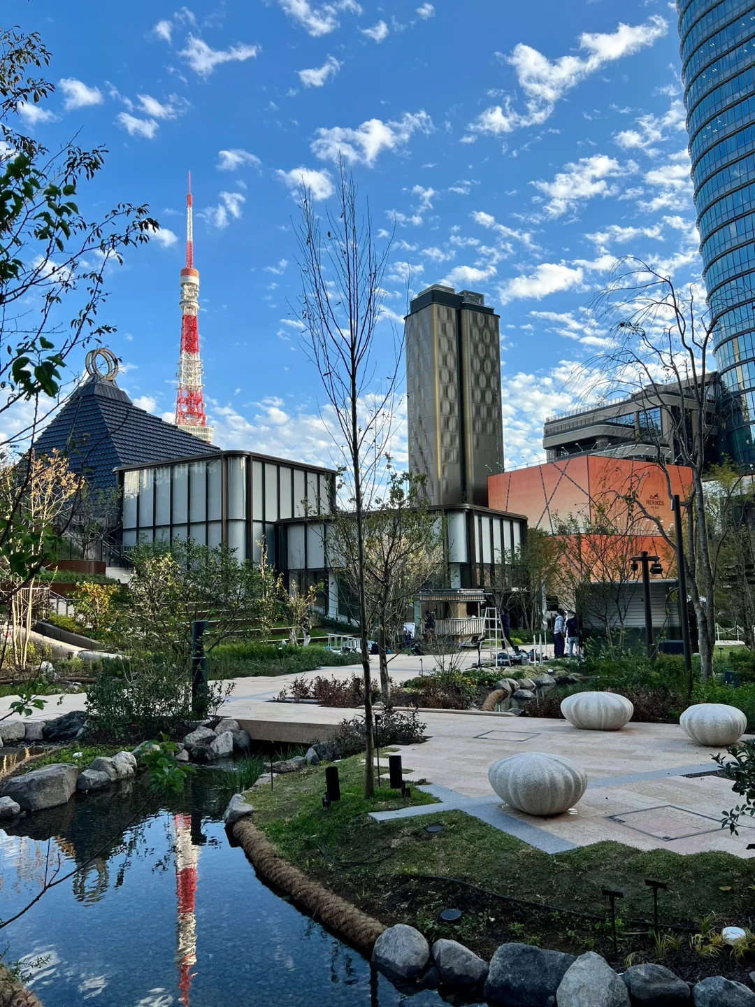 $30 Billion Azabu Hills: Tokyo's New "Xintiandi" by the Lake?