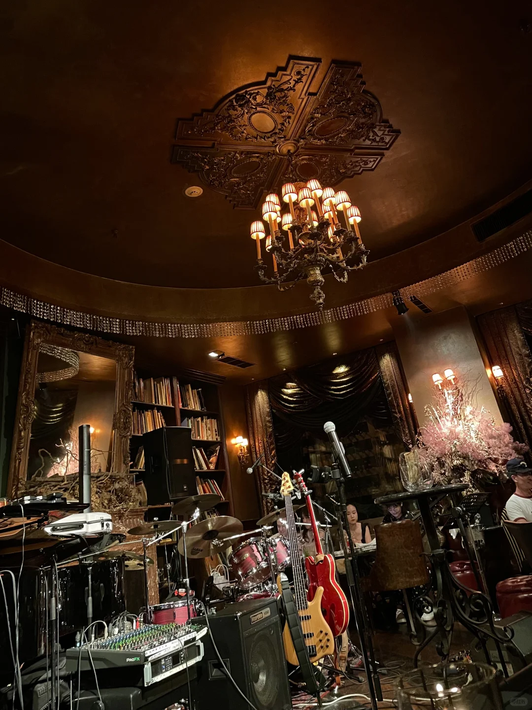 Hidden Jazz Bar in Tokyo's Daikanyama