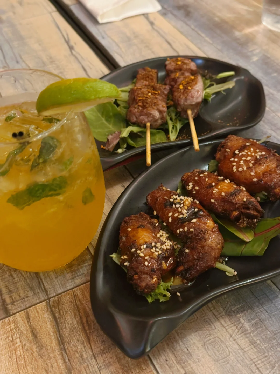 "Craving a late-night bite in Chicago? Head to this Japanese-style midnight diner! 🇯🇵🍜"