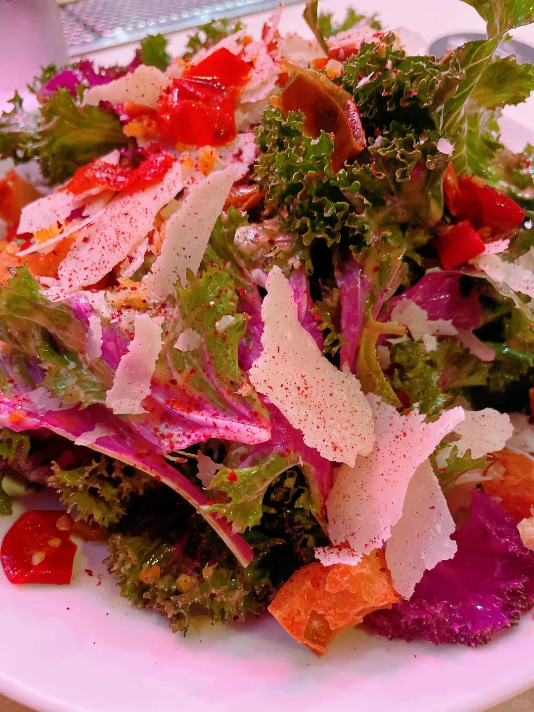 San Diego Food | Salad with Oil Painting Colors + The Most Surprising Cocktail