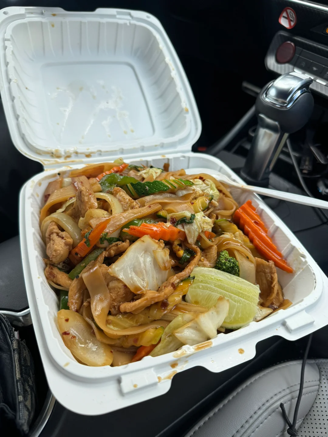 This spot on the Big Island of Hawaii serves up the best grub, no cap! 🌺🍍