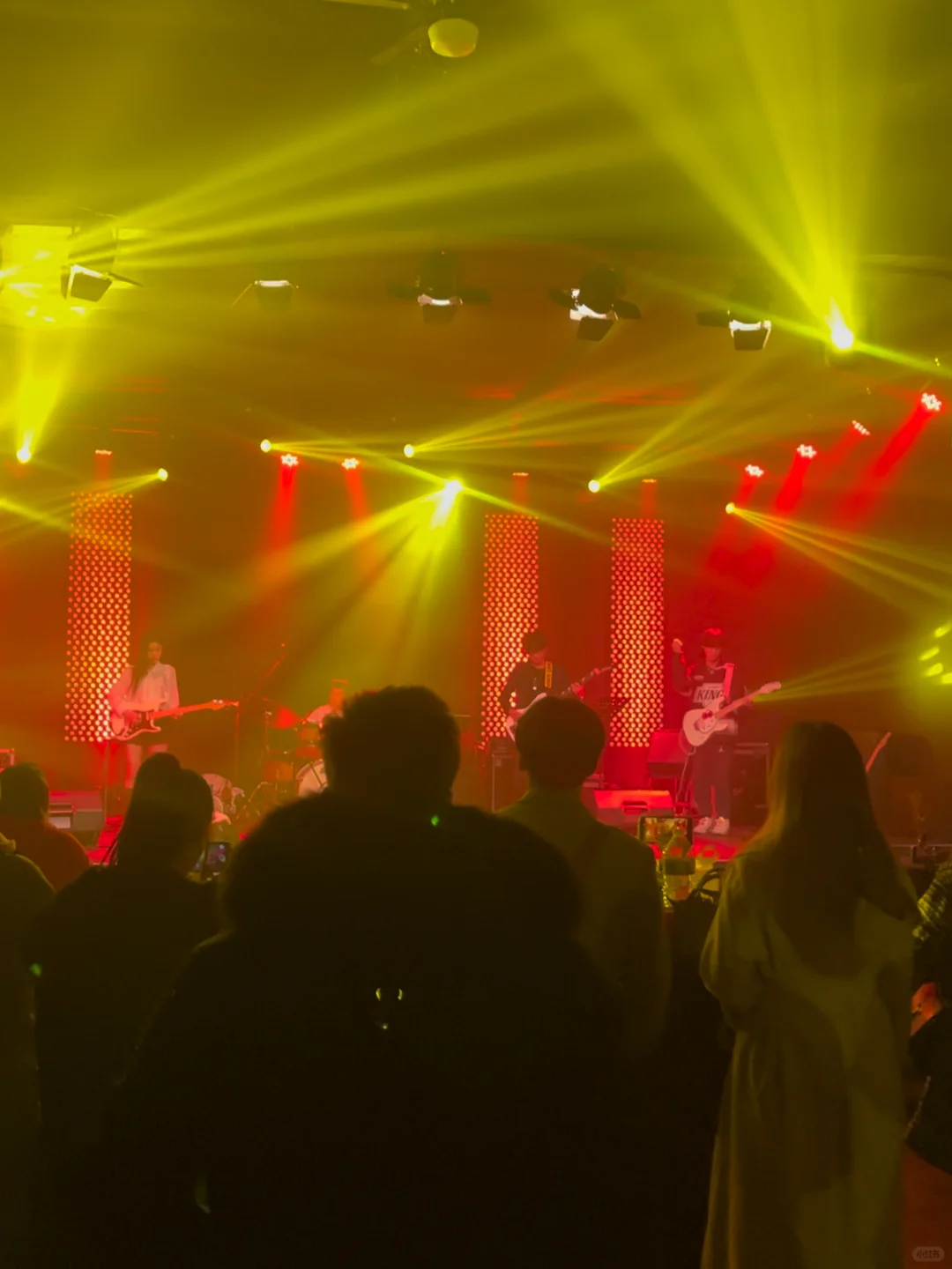 Live House in Los Angeles, LA! Musicians, Check This Out!