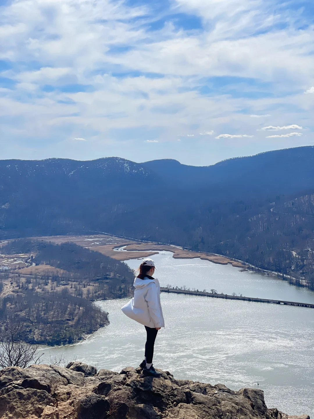 Top Spots for Early Spring Hiking in NYC 🌿