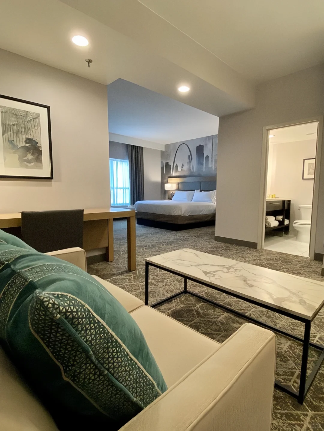 Affordable Hotels in St. Louis! Just Checked Out! Stayed for a Week Without Breaking the Bank