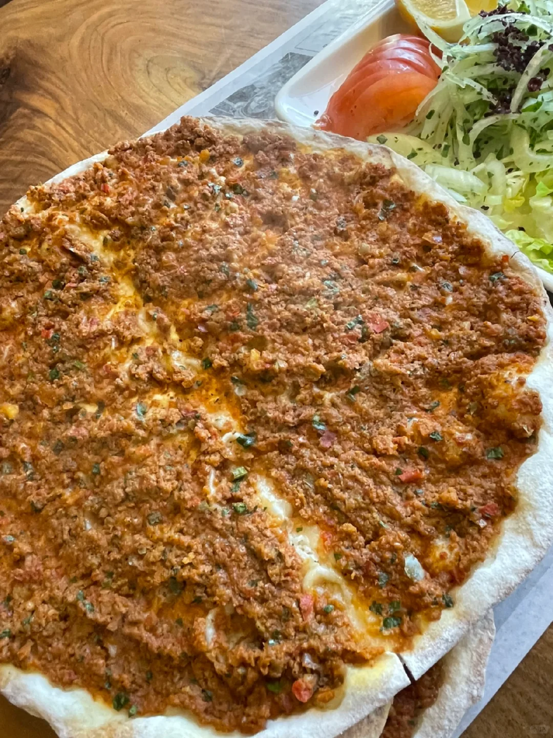 New York's Unbelievably Crispy and Gigantic Turkish Flatbread: Aroma That Travels for Miles