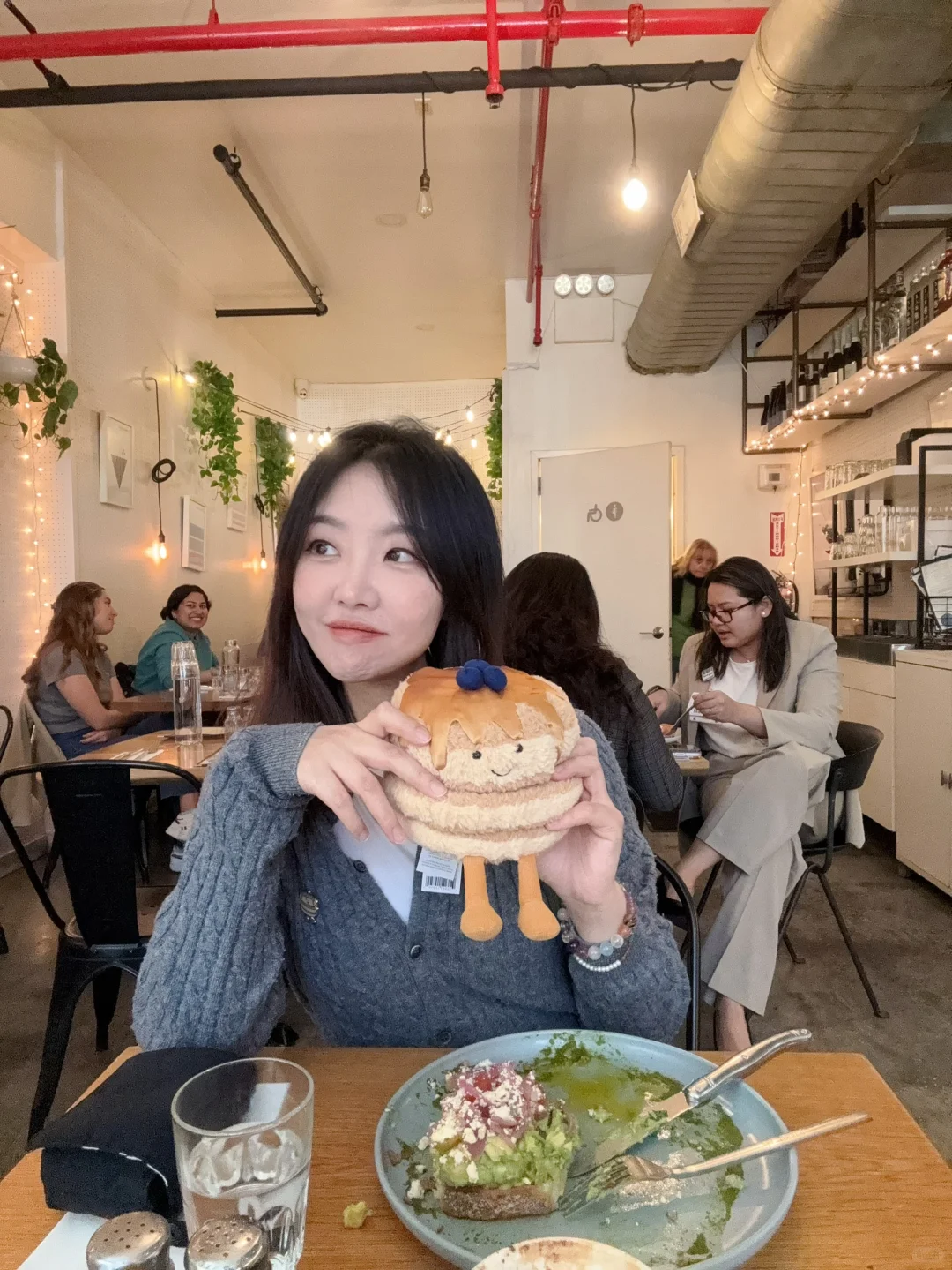 New York Travel Diary (Part 2): Jellycat Limited Edition, Hotel Review, and Must-Try Food