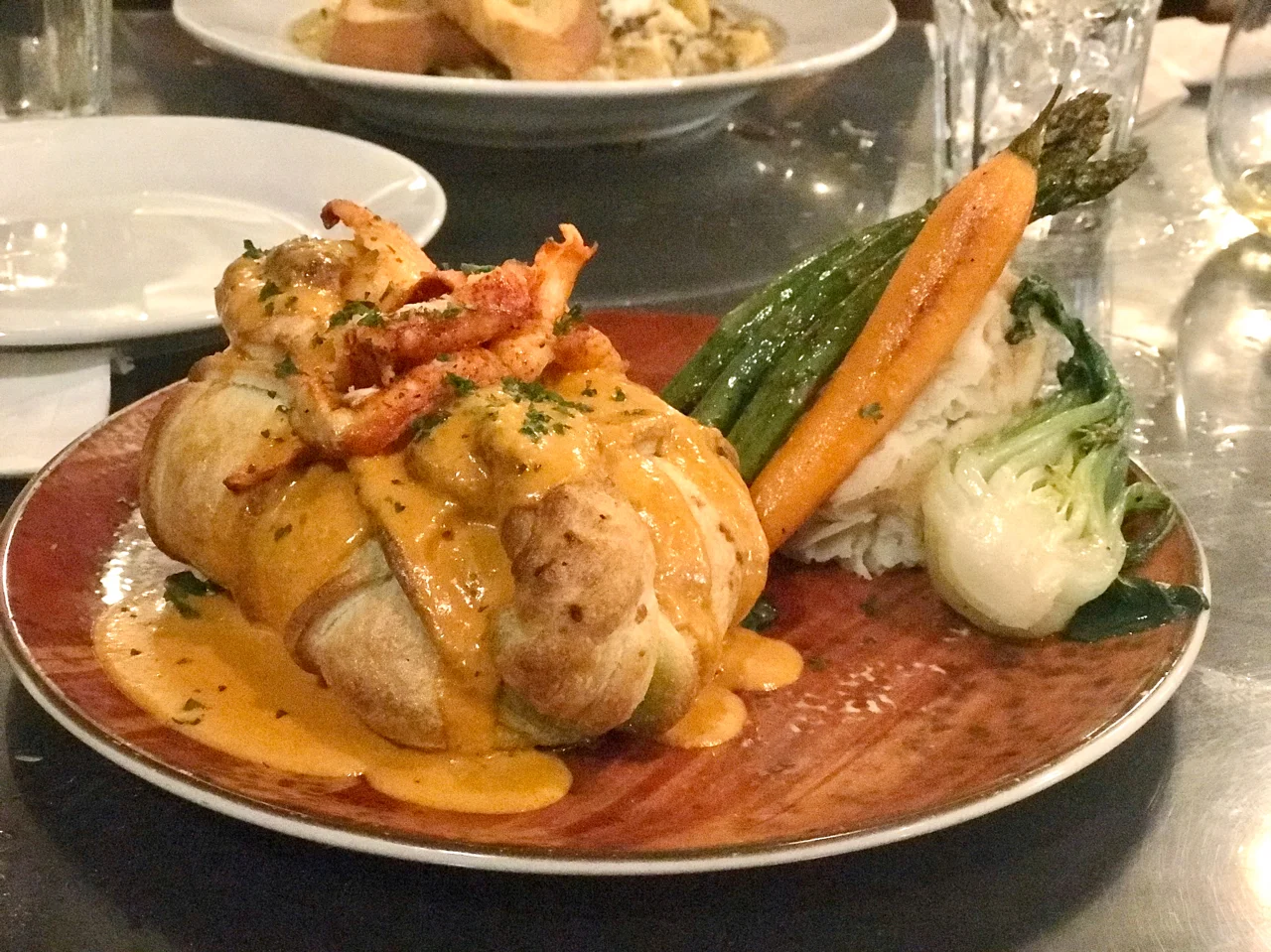 Hawaii Maui Food Guide | Mysterious Italian Restaurant at the Foot of a Volcano