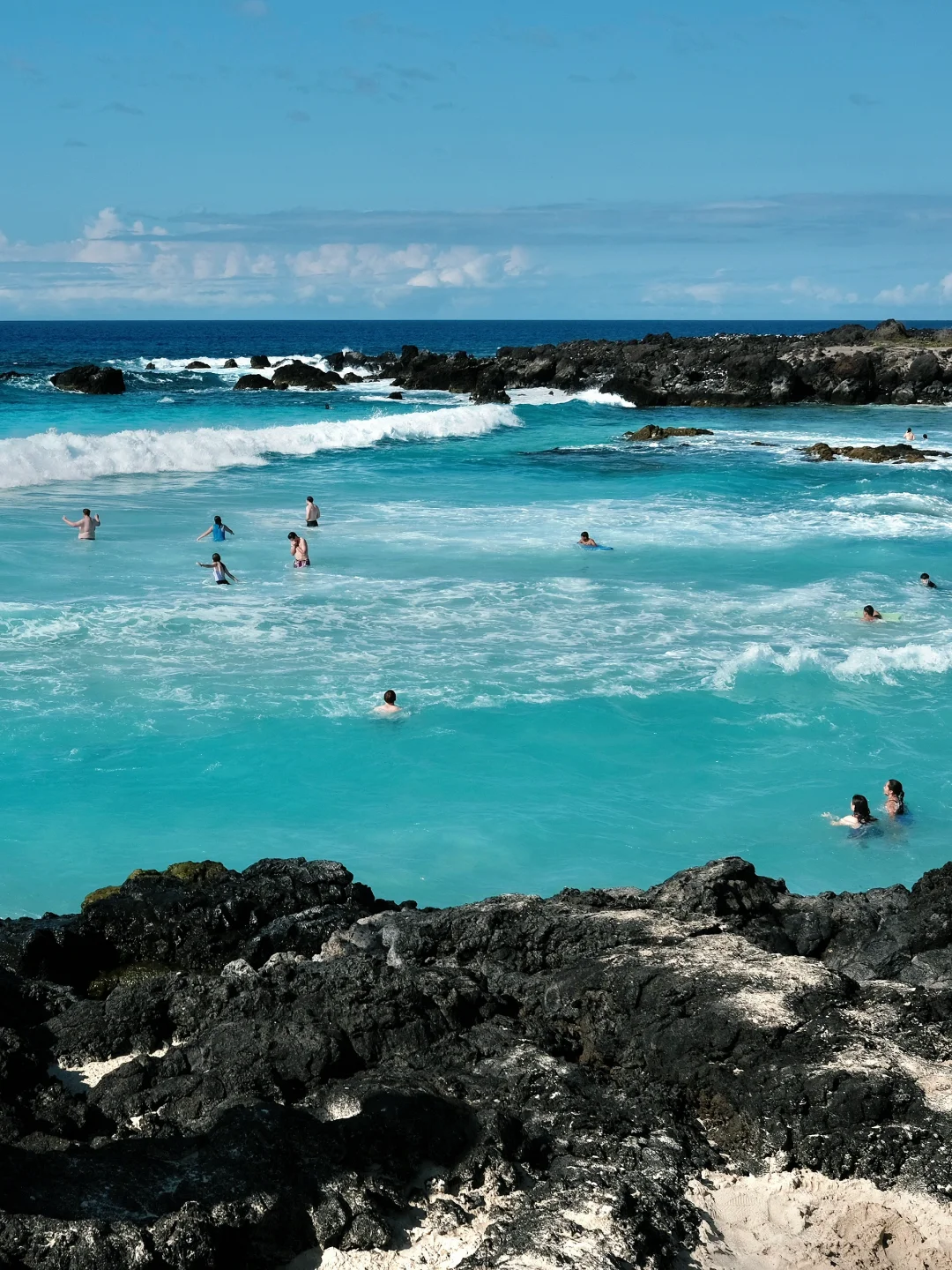 Kona: Summer is calling.🏖️