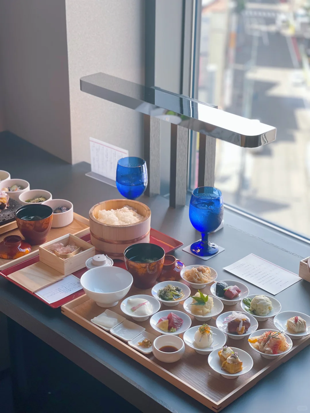 🇯🇵 Osaka Food Hunt | Under $10! 12 Premium Dishes in One Meal!