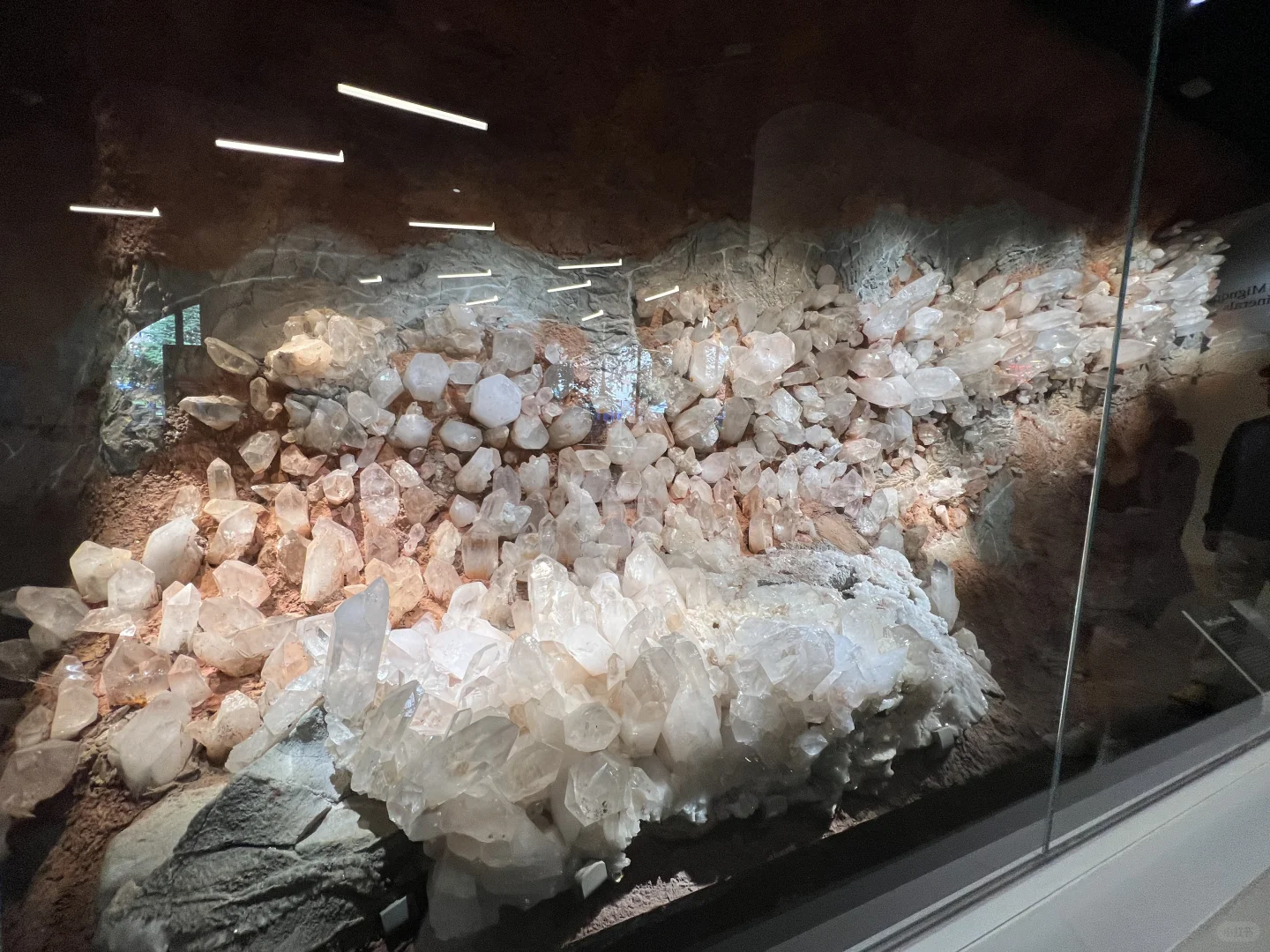 Crystal Cave Exhibition: New York's Largest Crystal Store