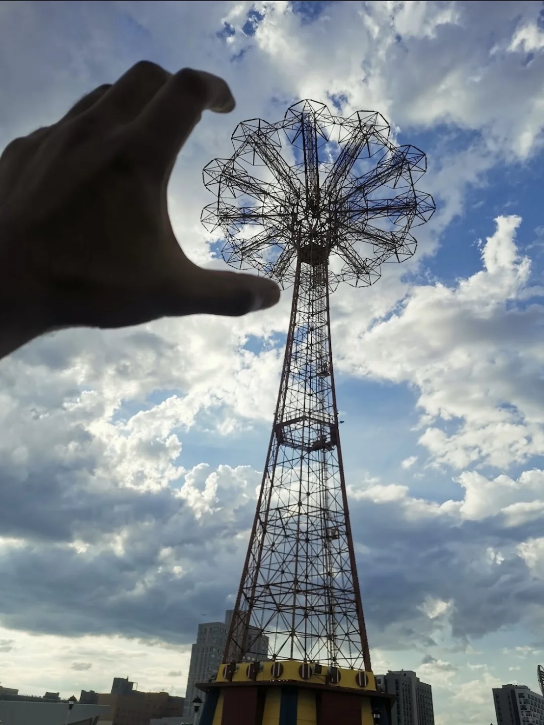 🌊 Catching the Last Glimpse of Summer in NYC | This is How You Do the Beach Right