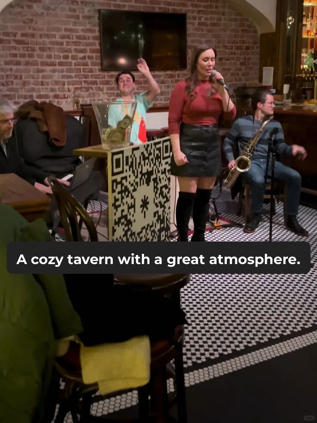 This Little Tavern is Quite Fun