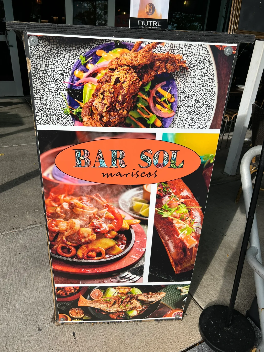 Hidden Seafood Delights at Chicago's Navy Pier