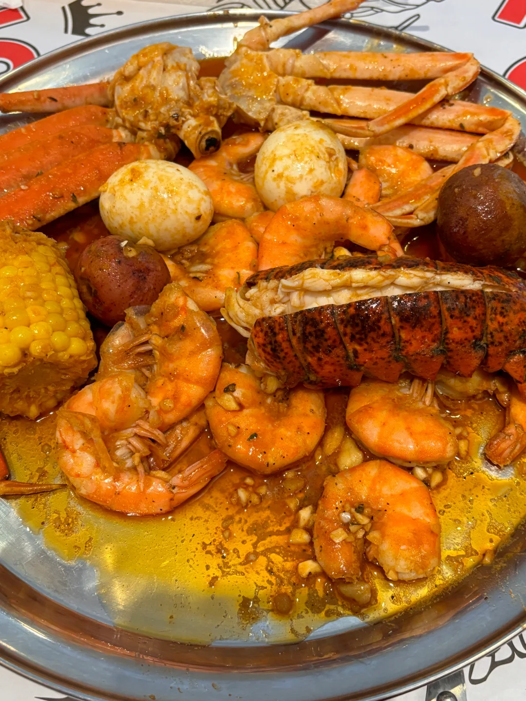 **Title:**  
San Diego's Amazingly Delicious Seafood 🦞 This Dipping Sauce Would Make Even Shoe Soles Taste Good  

**Product Category:** Men's Casual Pants  
**Product Title:** メンズ カジュアル ロング 伸縮性レギンス 花柄 ウエストバンド  
**Product Features:**  
- 伸縮性レギンス  
- 花柄  
- ウエストバンド  

**