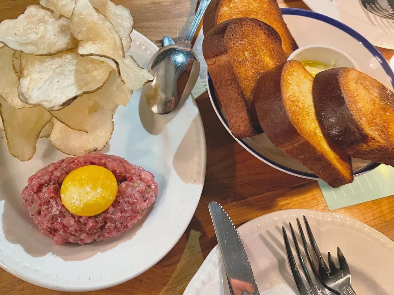 "Hidden Gem French Restaurant in Mint Green � Seattle's Boat Bar"