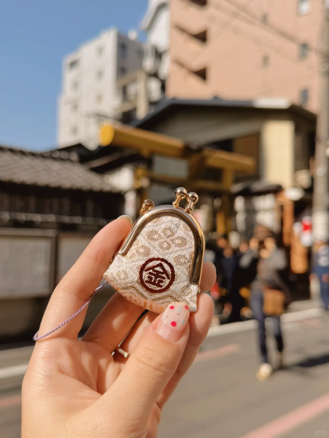 Who Knew? Even the Japanese Queue Up Early in the Morning for Good Fortune!
