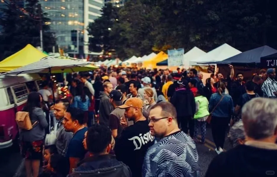 Seattle | Summer Solstice Night Market 🍻