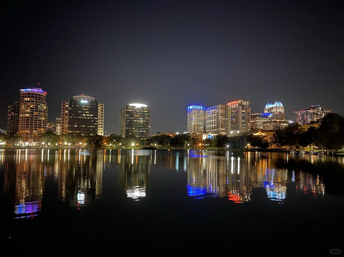 Must-Visit Spot for Couples in Orlando: Lake Eola Park