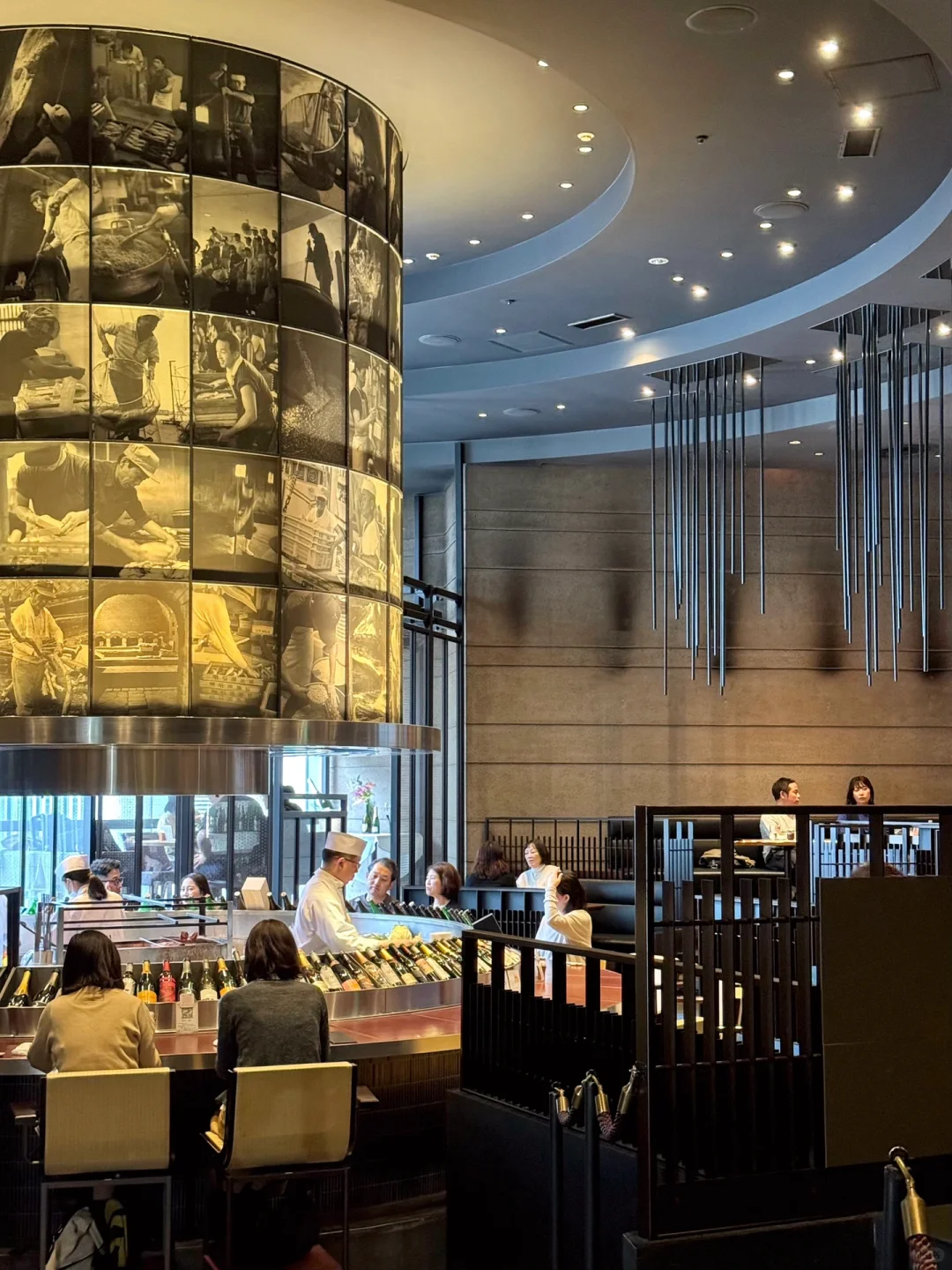 Osaka's Retro Hidden Gem Mall 🇯🇵 High-End Japanese Cuisine with Full Atmosphere