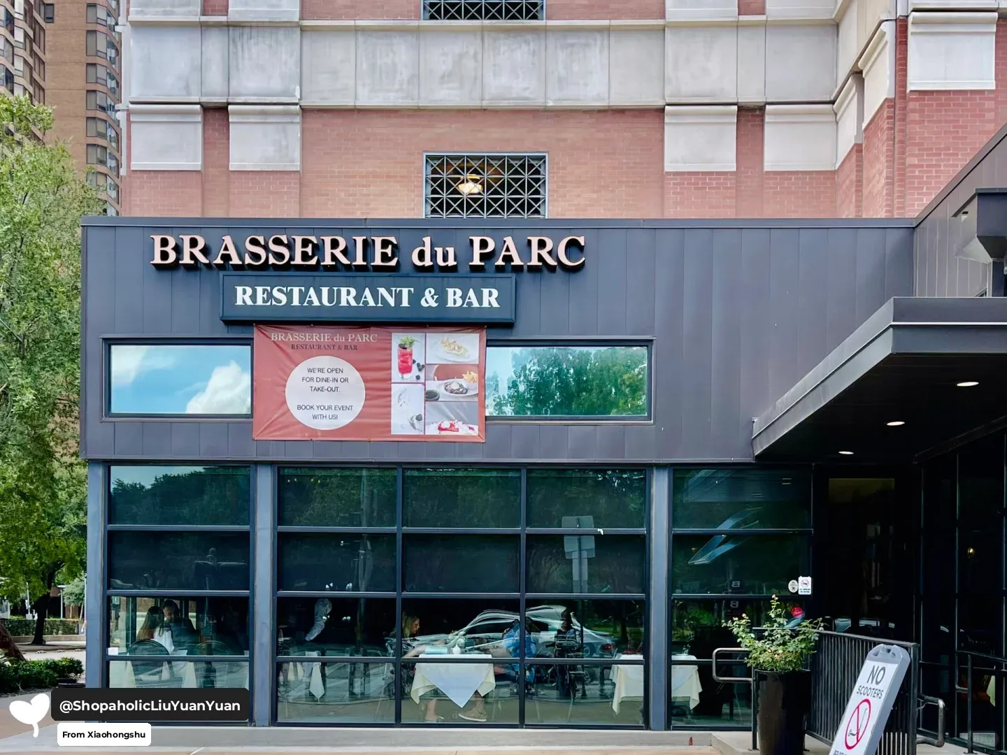 Houston Eats · Brasserie Du Parc