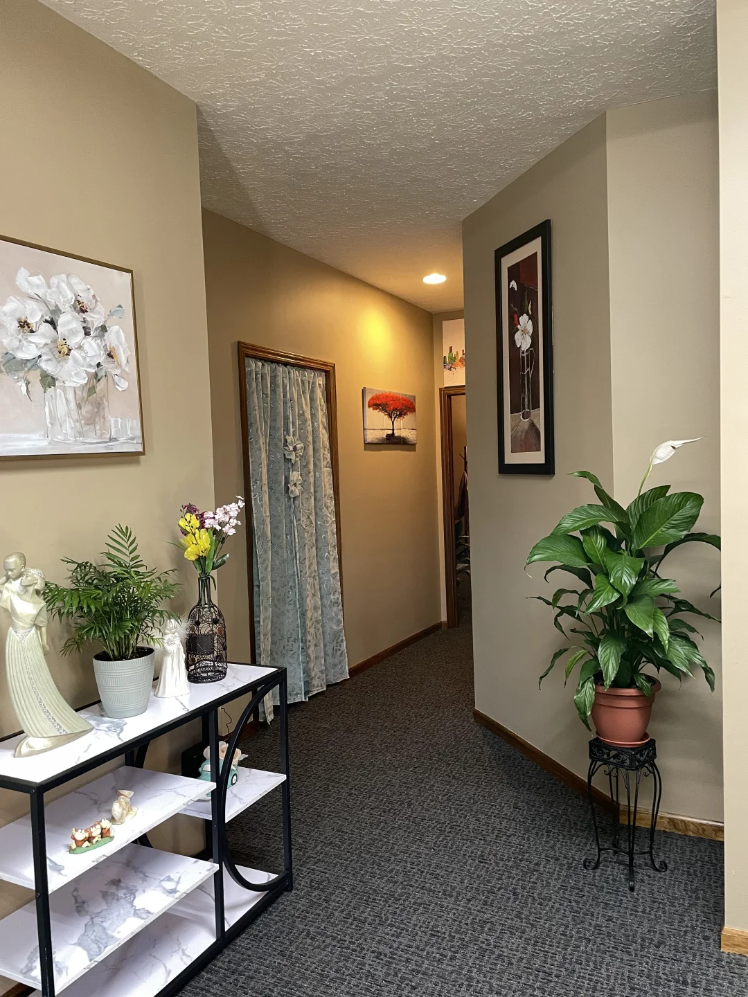 "Exploring Columbus: A Visit to a Chinese Massage and Scalp Therapy Spot"