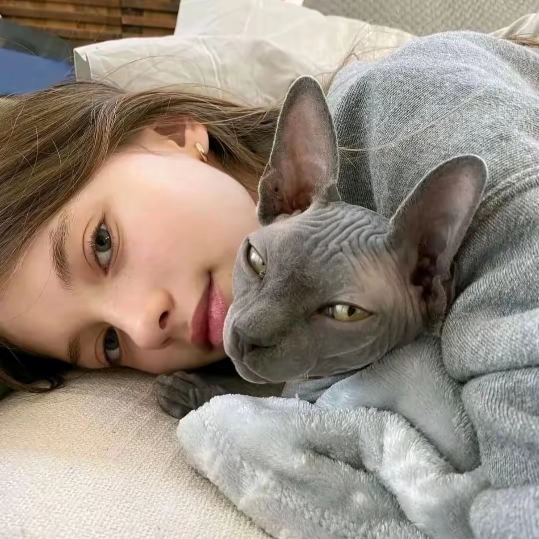 Bella