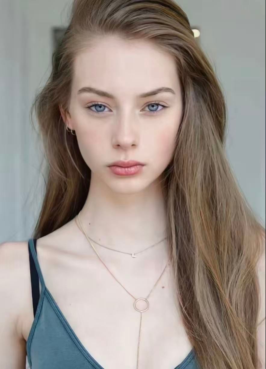 Julia Emma