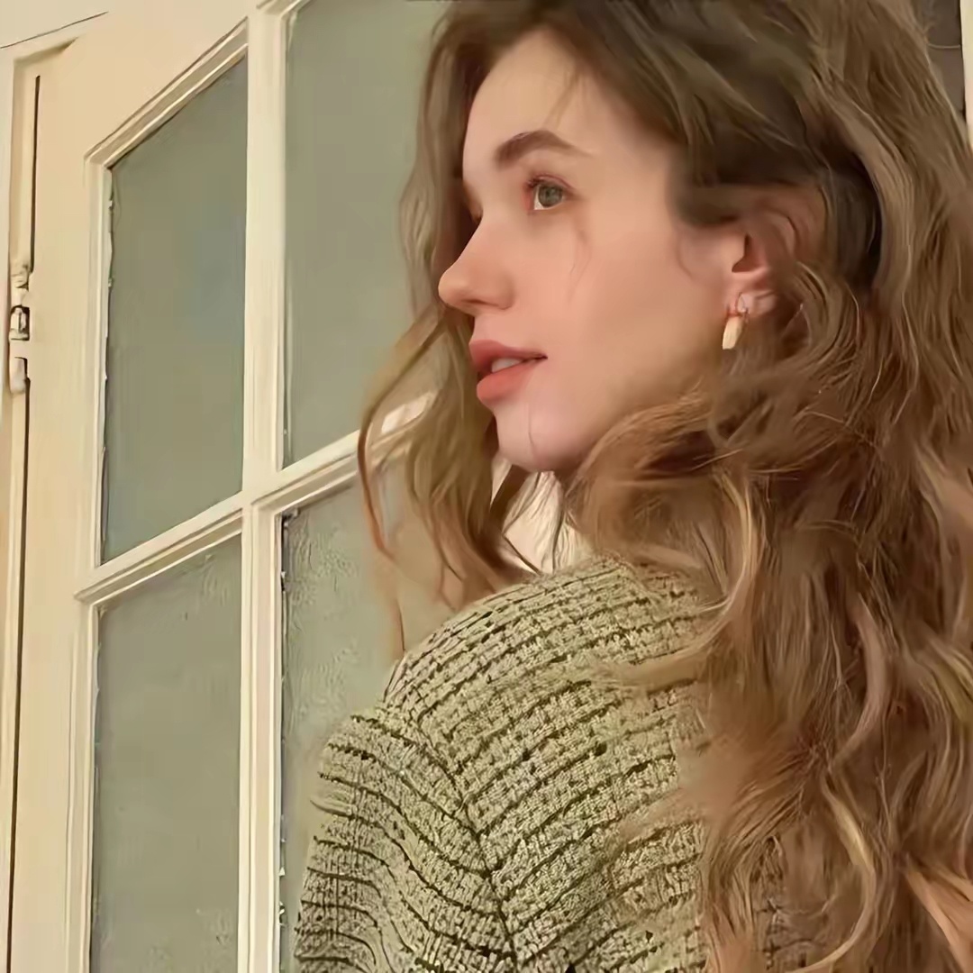 Elena Taylor