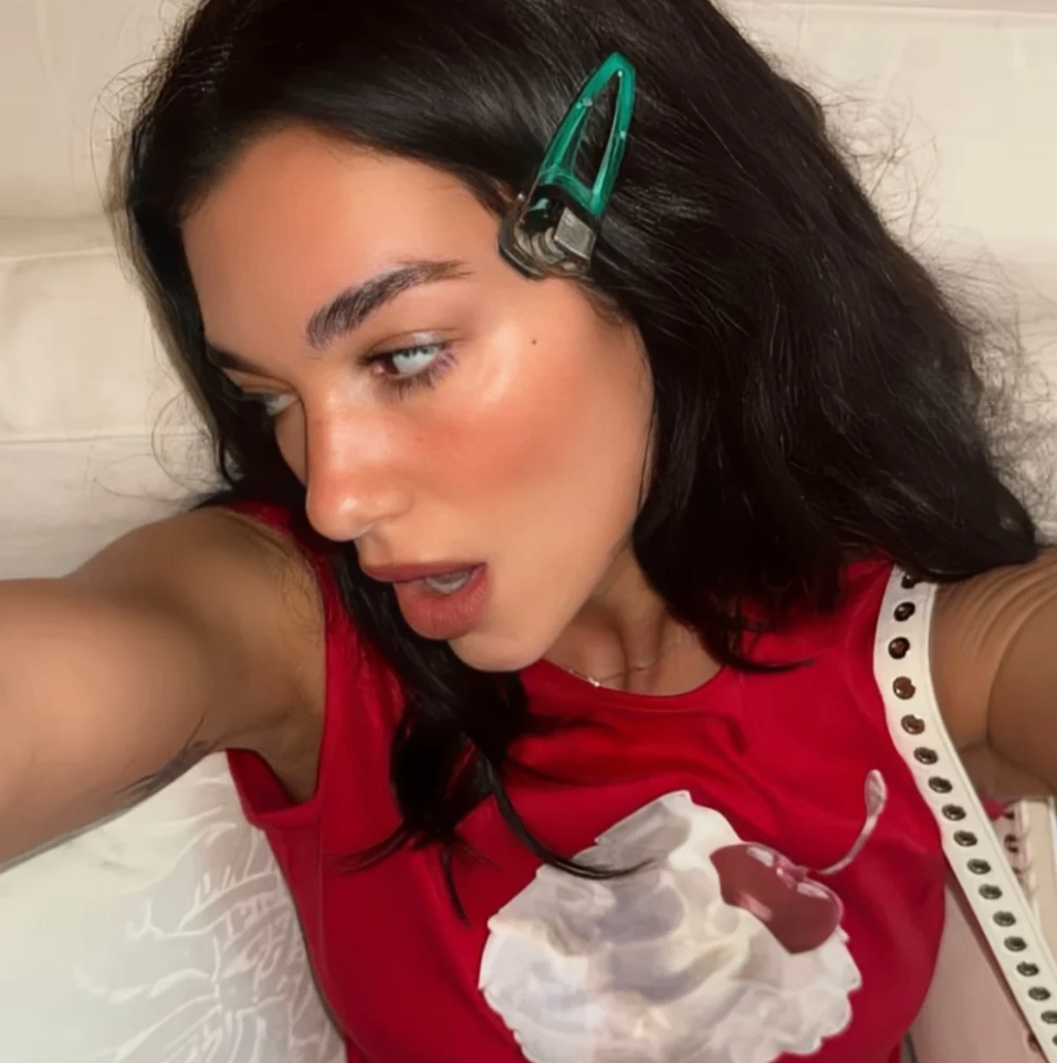 ​​Ruby June​​ 